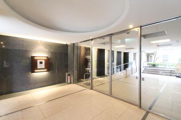 コスモ小竹向原メユール　1階 玄関(共用部)