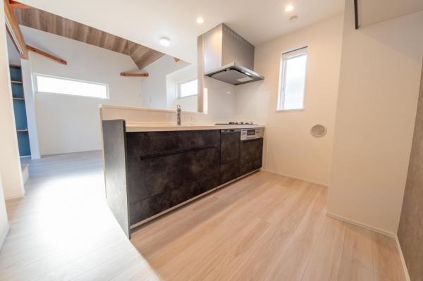 所沢市下安松　新築一戸建て キッチン