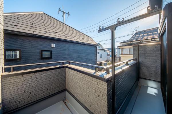 所沢市下安松　新築一戸建て バルコニー