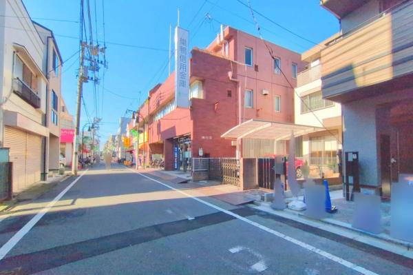 板橋区幸町　新築一戸建て 前面道路含む現地写真