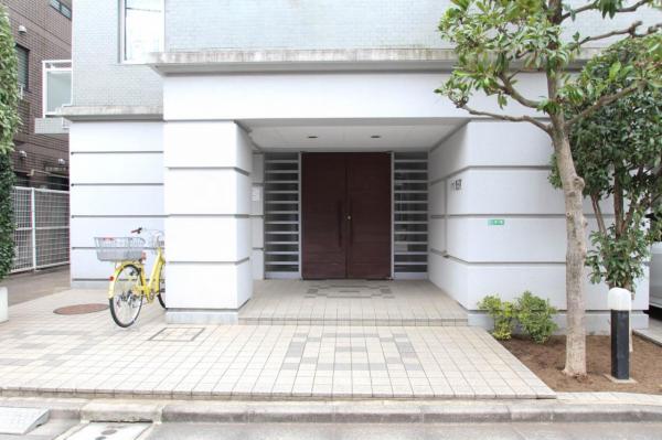 ハウス豊玉南　2階 エントランス（外）