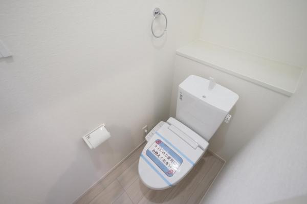 富士見市上沢3丁目　新築一戸建て トイレ