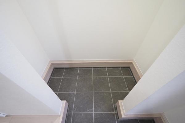 富士見市上沢3丁目　新築一戸建て 玄関