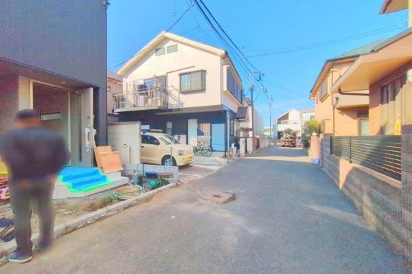 西東京市東町2丁目　新築一戸建て 前面道路含む現地写真