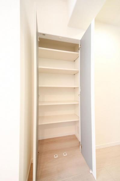 コスモ鶴瀬ステーションスクエア　1階 収納