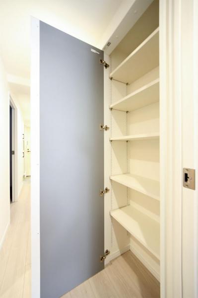 コスモ鶴瀬ステーションスクエア　1階 収納