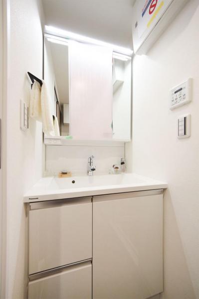 コスモ鶴瀬ステーションスクエア　1階 洗面化粧台