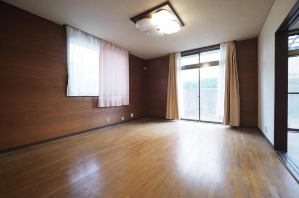 【土地65坪】川越市小仙波町2丁目　中古一戸建て リビングダイニング