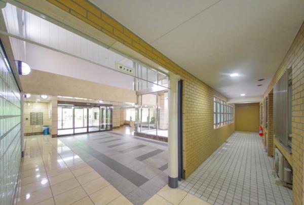 グラーサ中野アルティスト　8階 エントランスホール