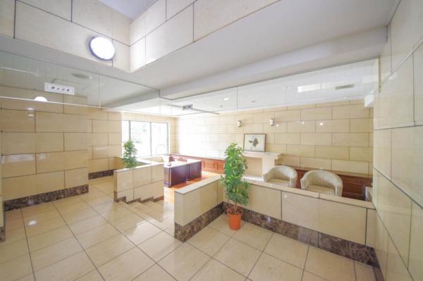 グラーサ中野アルティスト　8階 ロビー