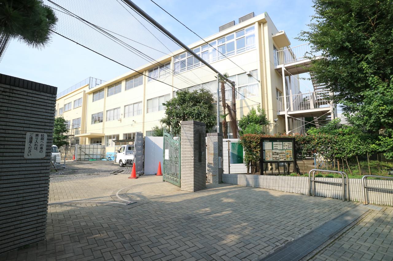 中野区立啓明小学校