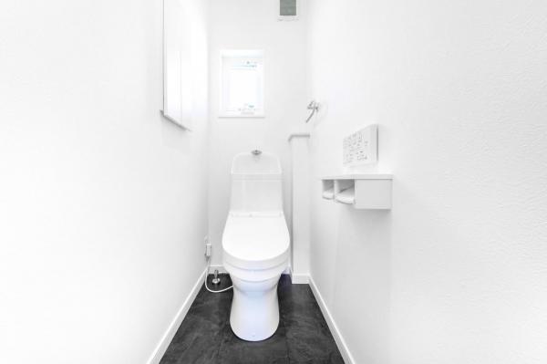【12月新登場！】グランシア所沢　新築分譲住宅 トイレ