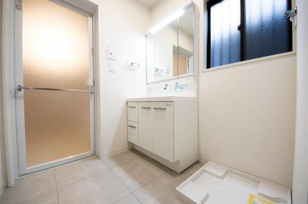 練馬区春日町1丁目　中古一戸建て 洗面化粧台