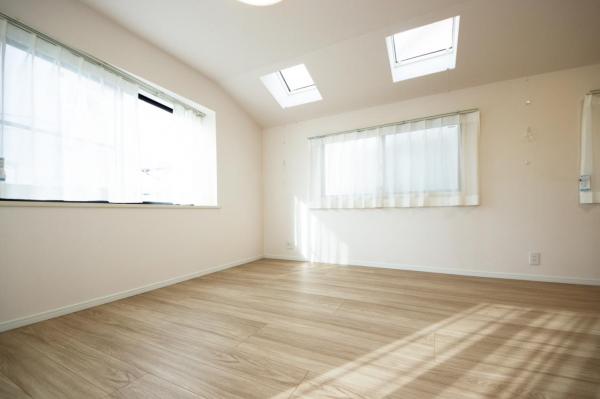 練馬区春日町1丁目　中古一戸建て リビング