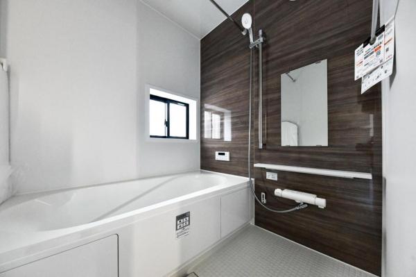 新座市栄3丁目　新築一戸建て 浴室