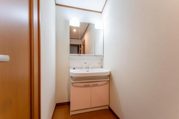 【住協だけのお預かり物件】東久留米市中央町1丁目　中古一戸建て 洗面化粧台