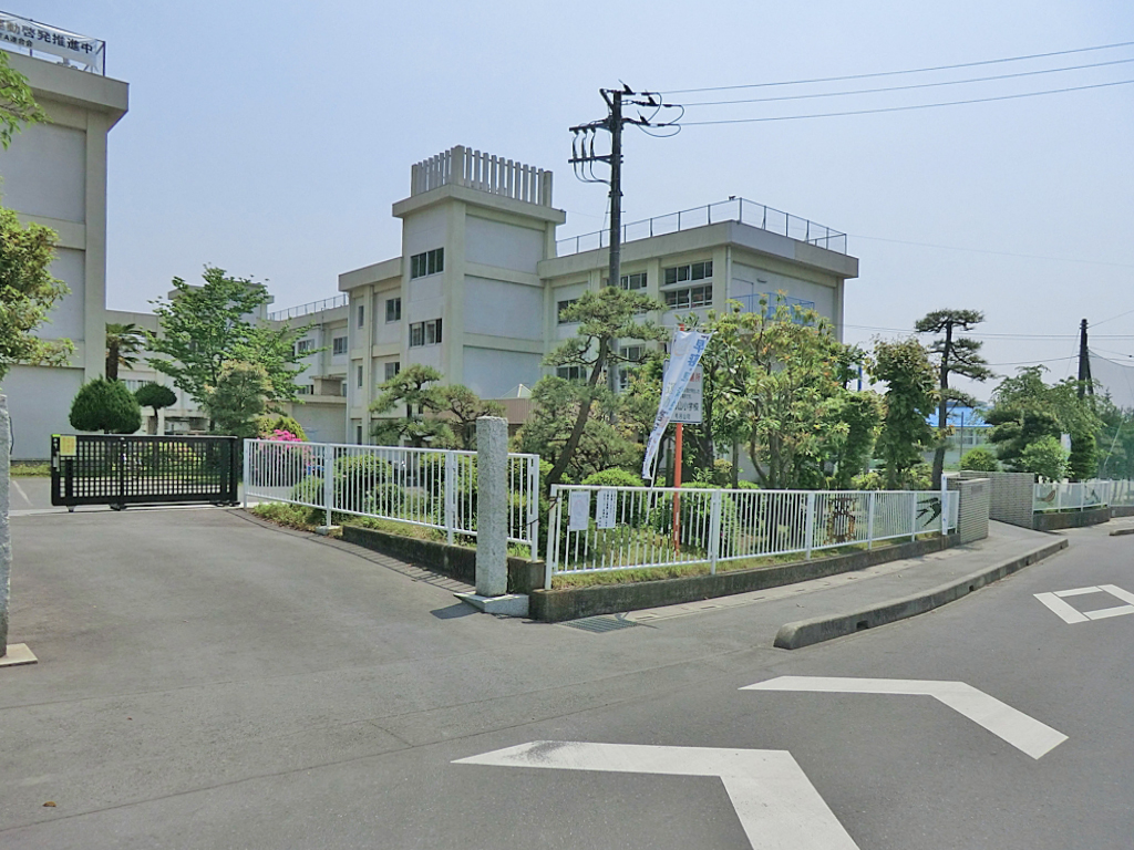 毛呂山町立毛呂山小学校