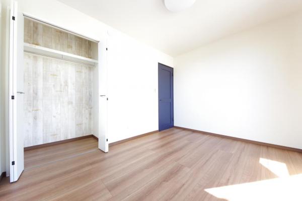 【ガレージハウス／スカイバルコニー】川越市中台2丁目　新築一戸建て 洋室