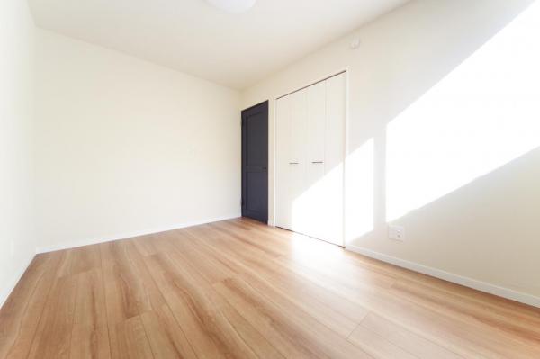 【ガレージハウス／スカイバルコニー】川越市中台2丁目　新築一戸建て 洋室