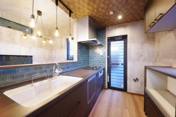 【ガレージハウス／スカイバルコニー】川越市中台2丁目　新築一戸建て キッチン