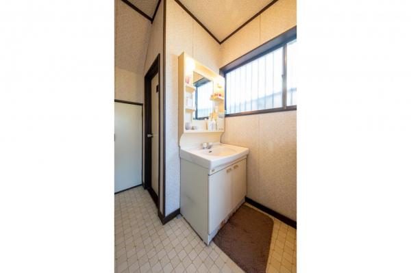 【住協のお預かり物件】鶴ヶ島市五味ケ谷　中古一戸建て 洗面化粧台