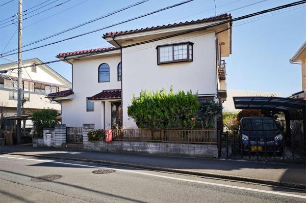 【住協のお預かり物件】鶴ヶ島市五味ケ谷　中古一戸建て 前面道路含む現地写真