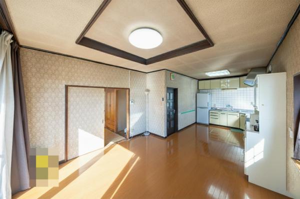 【住協のお預かり物件】鶴ヶ島市五味ケ谷　中古一戸建て リビングダイニング