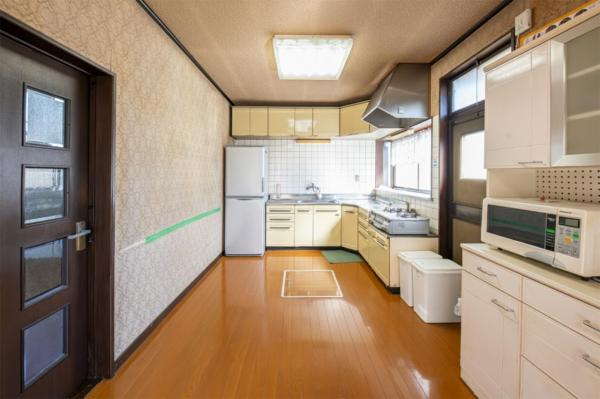 【住協のお預かり物件】鶴ヶ島市五味ケ谷　中古一戸建て リビングダイニング