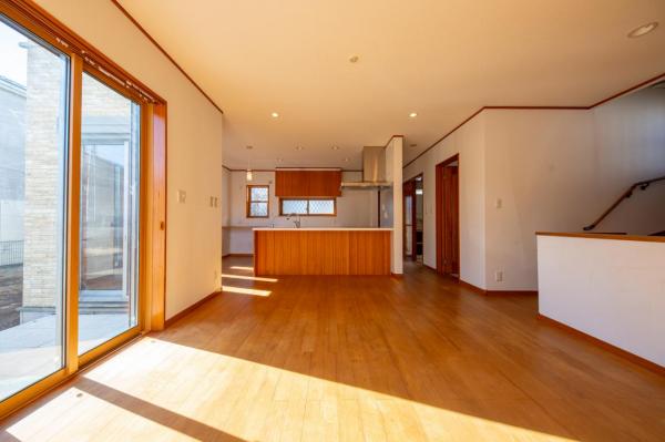 【売主物件】坂戸市塚越　中古一戸建て リビングダイニング