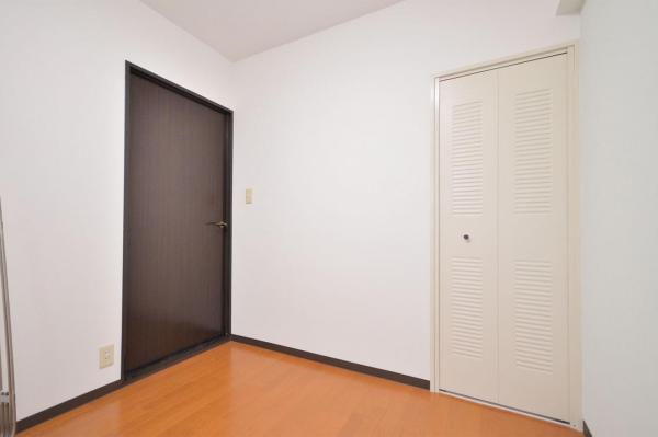 ライオンズガーデン若葉 リビング以外の居室