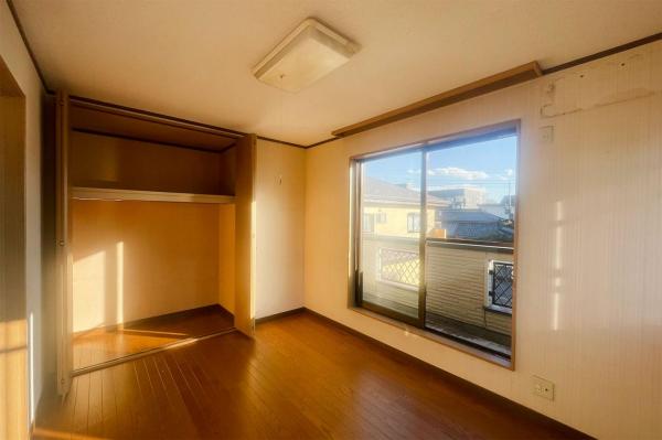 富士見市針ヶ谷　中古一戸建て 寝室