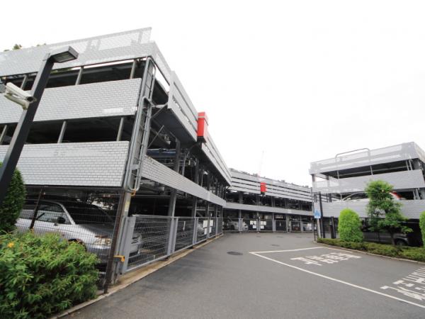 ライオンズヒルズ朝霞台　6階 敷地内駐車場