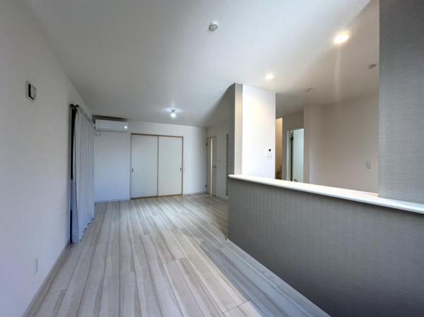 坂戸市鶴舞3丁目　中古一戸建て リビング