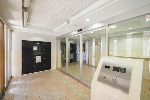 サニーコート鶴ヶ島　4階 エントランスホール