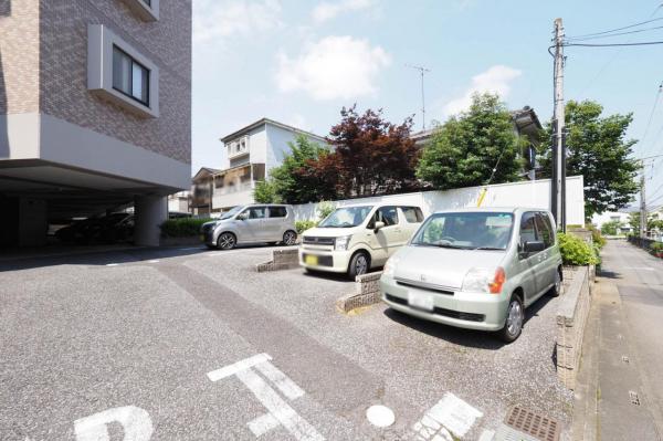 サニーコート鶴ヶ島　4階 敷地内駐車場