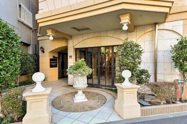 グランシティ西荻窪　2階 エントランス（外）