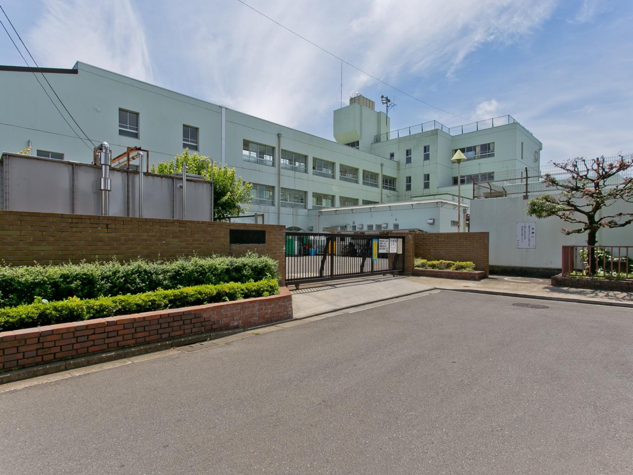 小金井市立南中学校