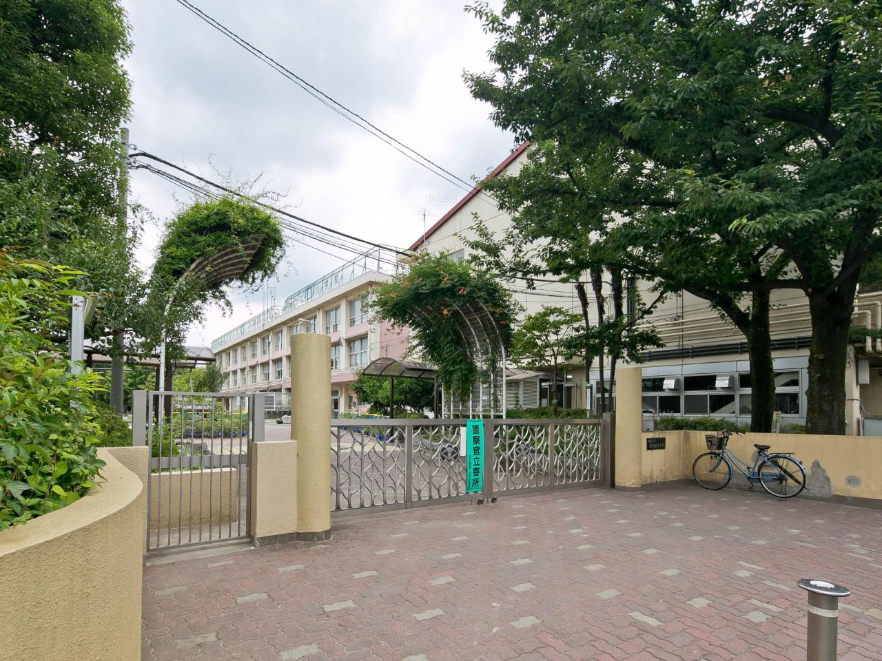 練馬区立関町北小学校