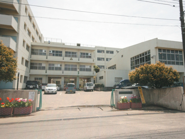 富士見市立勝瀬中学校