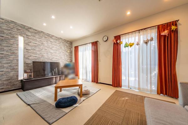 狭山市広瀬東3丁目　中古一戸建て リビング