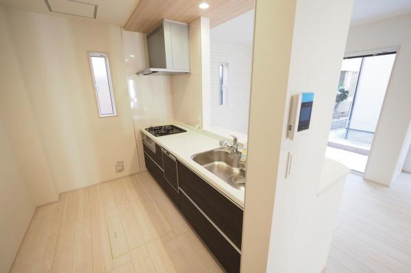 西東京市芝久保町4丁目　新築一戸建て キッチン