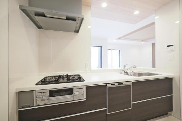 西東京市芝久保町4丁目　新築一戸建て キッチン