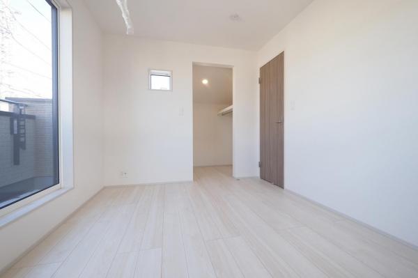 西東京市芝久保町4丁目　新築一戸建て 寝室