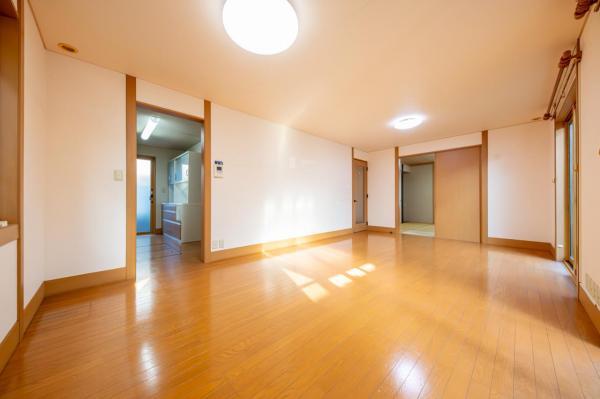 【売主物件】坂戸市にっさい花みず木6丁目　中古戸建 リビングダイニング