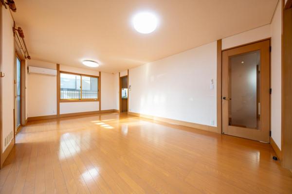 【売主物件】坂戸市にっさい花みず木6丁目　中古戸建 リビングダイニング