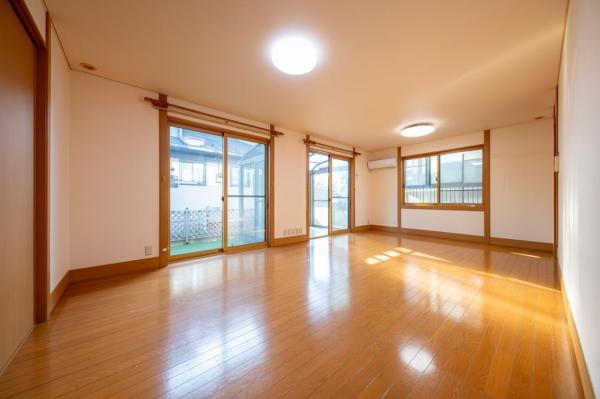 【売主物件】坂戸市にっさい花みず木6丁目　中古戸建 リビングダイニング