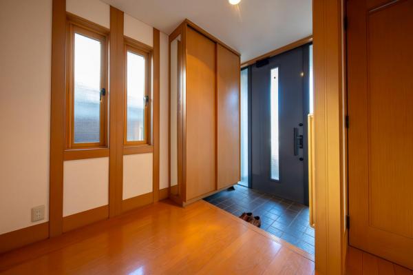 【売主物件】坂戸市にっさい花みず木6丁目　中古戸建 玄関