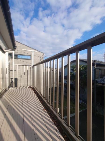 所沢市上安松　中古一戸建て バルコニー