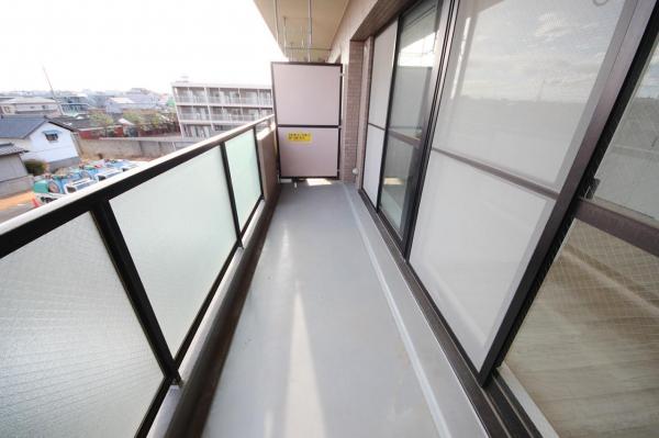 【仲介手数料不要】グリーンコーポ鶴瀬 バルコニー
