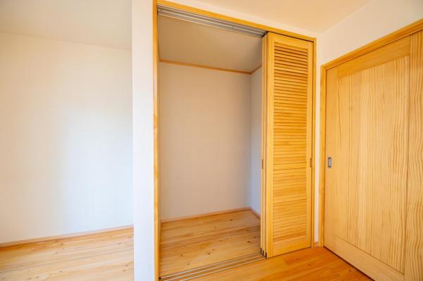 飯能市岩沢　中古戸建 収納